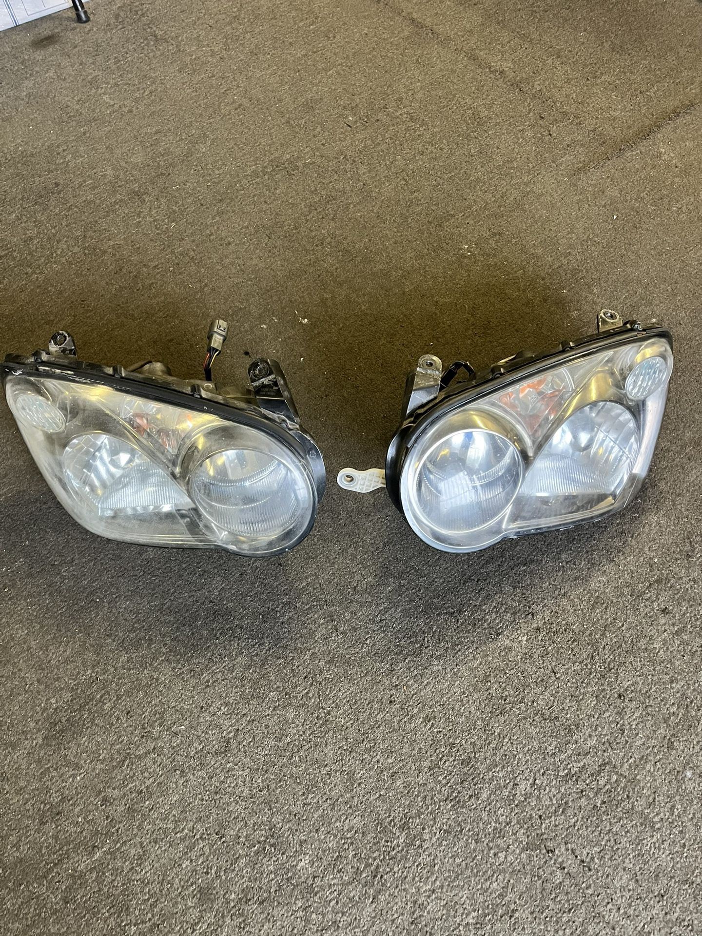JDM Subaru Sti WRX Headlights 04-05 Blob Eye Hid Headlights