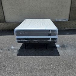 Brand New Queen Size Plush Tempur-pedic Adapt Meduim Mattress And Box Spring In Plastic 