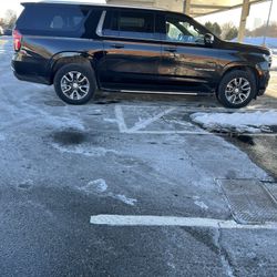 Chevy suburban 2022  LT