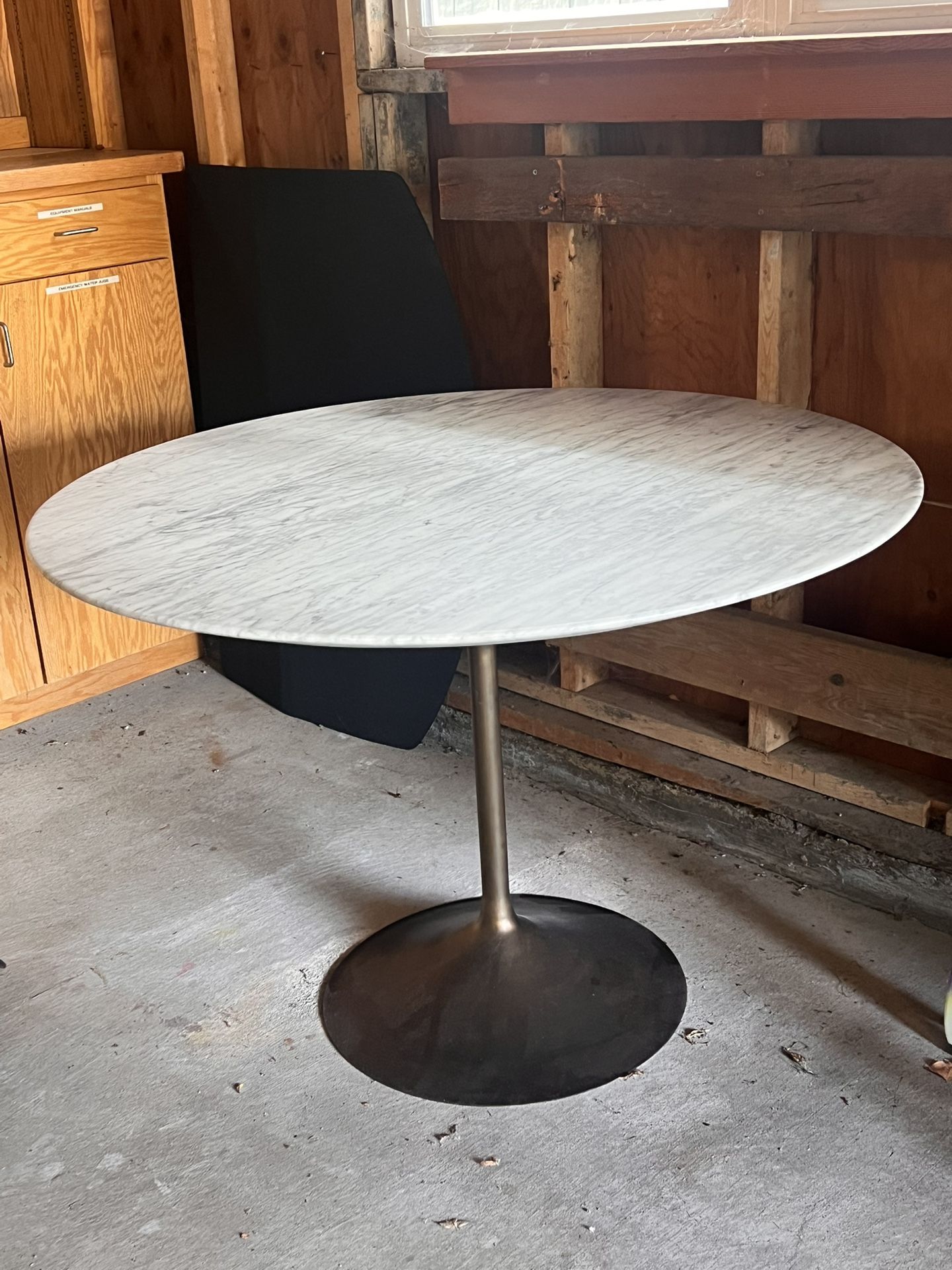 Restoration Hardware 42’’ Round Marble Dining Table
