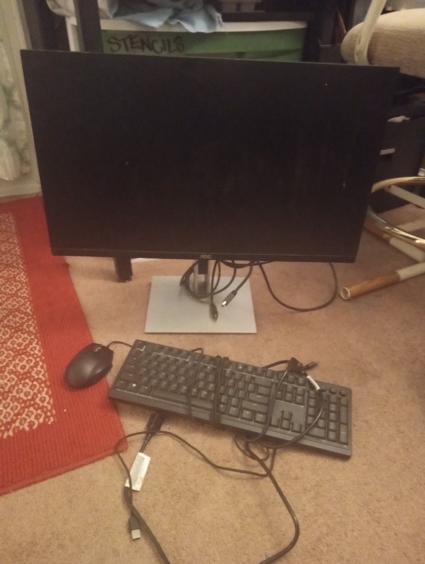 Gaming Computer Monitor, Keyboard And Mouse