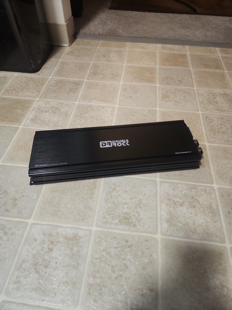 Double ROCK 2000 WATT AMP