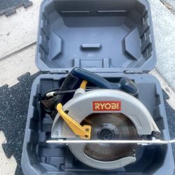 Ryobi 13 Amp Corded 7-1/4 inch Circular Saw