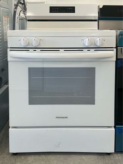 FRIGIDAIRE 30 inch 5 Burner Freestanding Electric Range w/EvenTemp & Steam Clean