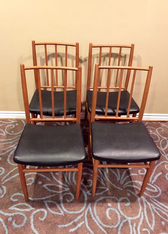 Set of 4 Mid Century Modern Gio Ponti Dining Chairs by Otto Gerdau