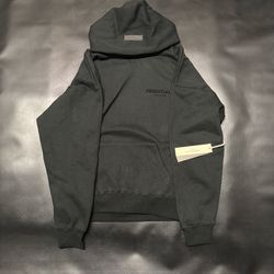 Black Essentials Top Size M 