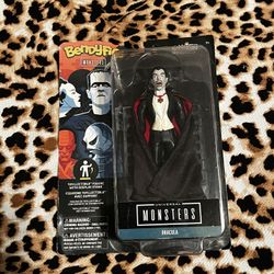 dracula universal dolly