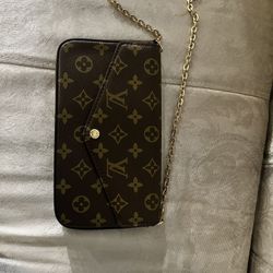 Louis Vuitton Félicie Pochette