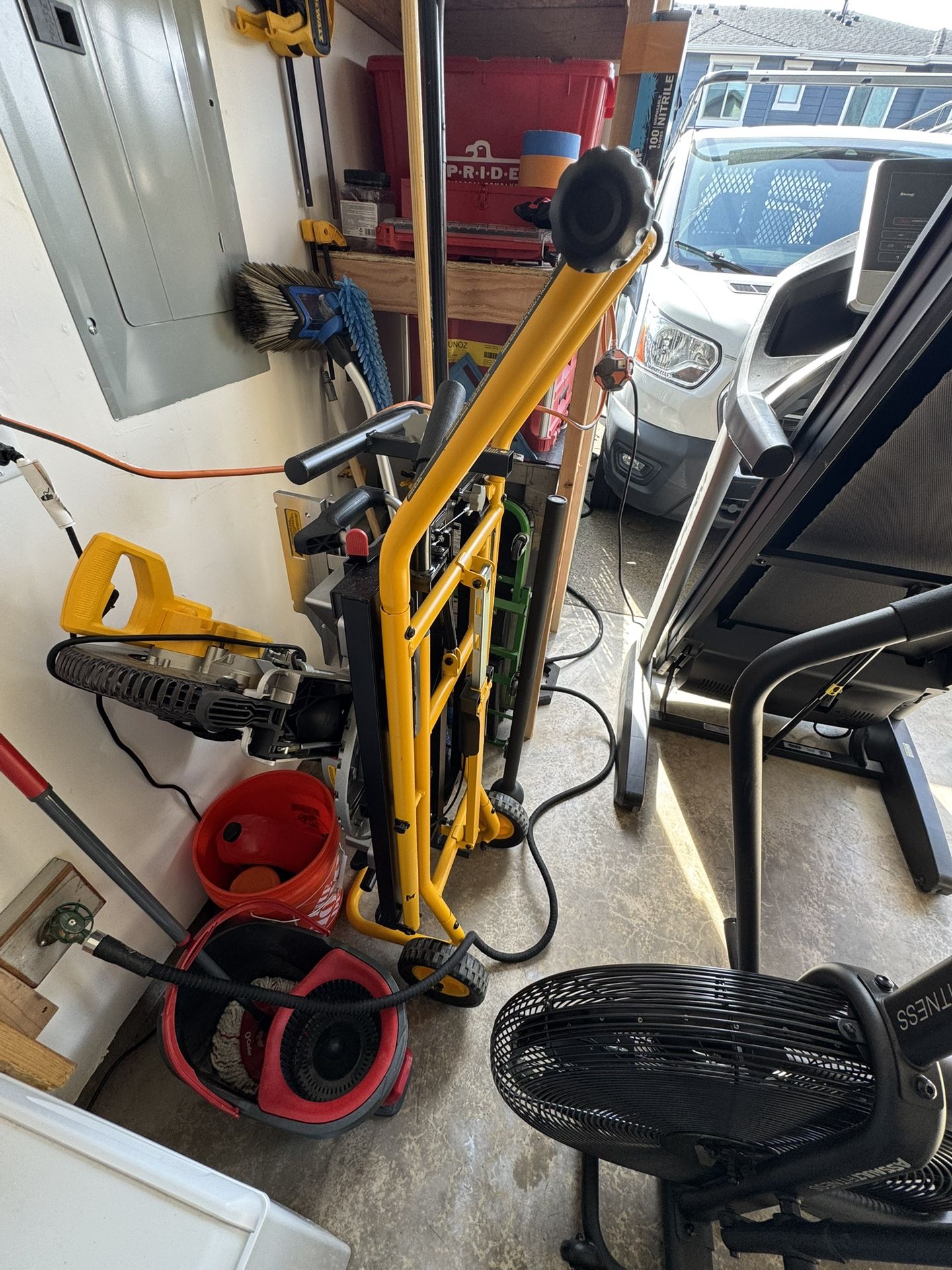 Dewalt 12 in Double Bevel Sliding Miter Saw With Stand