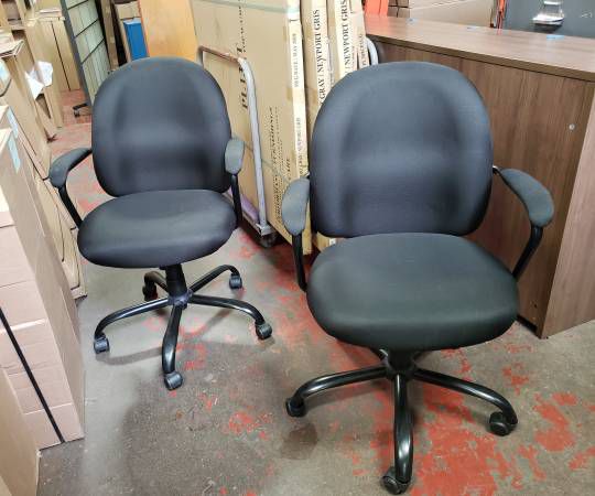 Office Chair - Boss Black Office Chairs - 12 available - $59