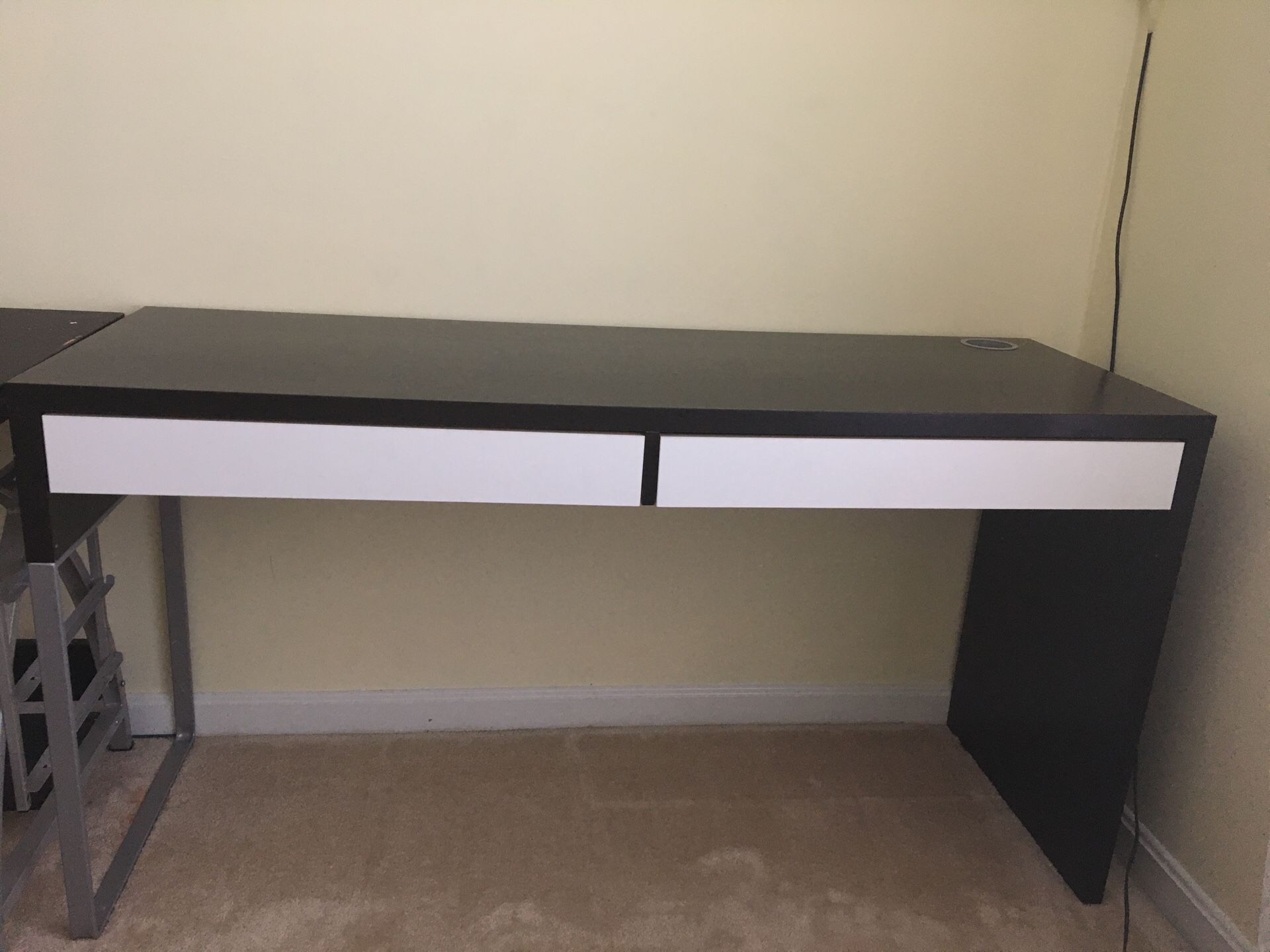 Ikea Micke Desk (Black-Brown)