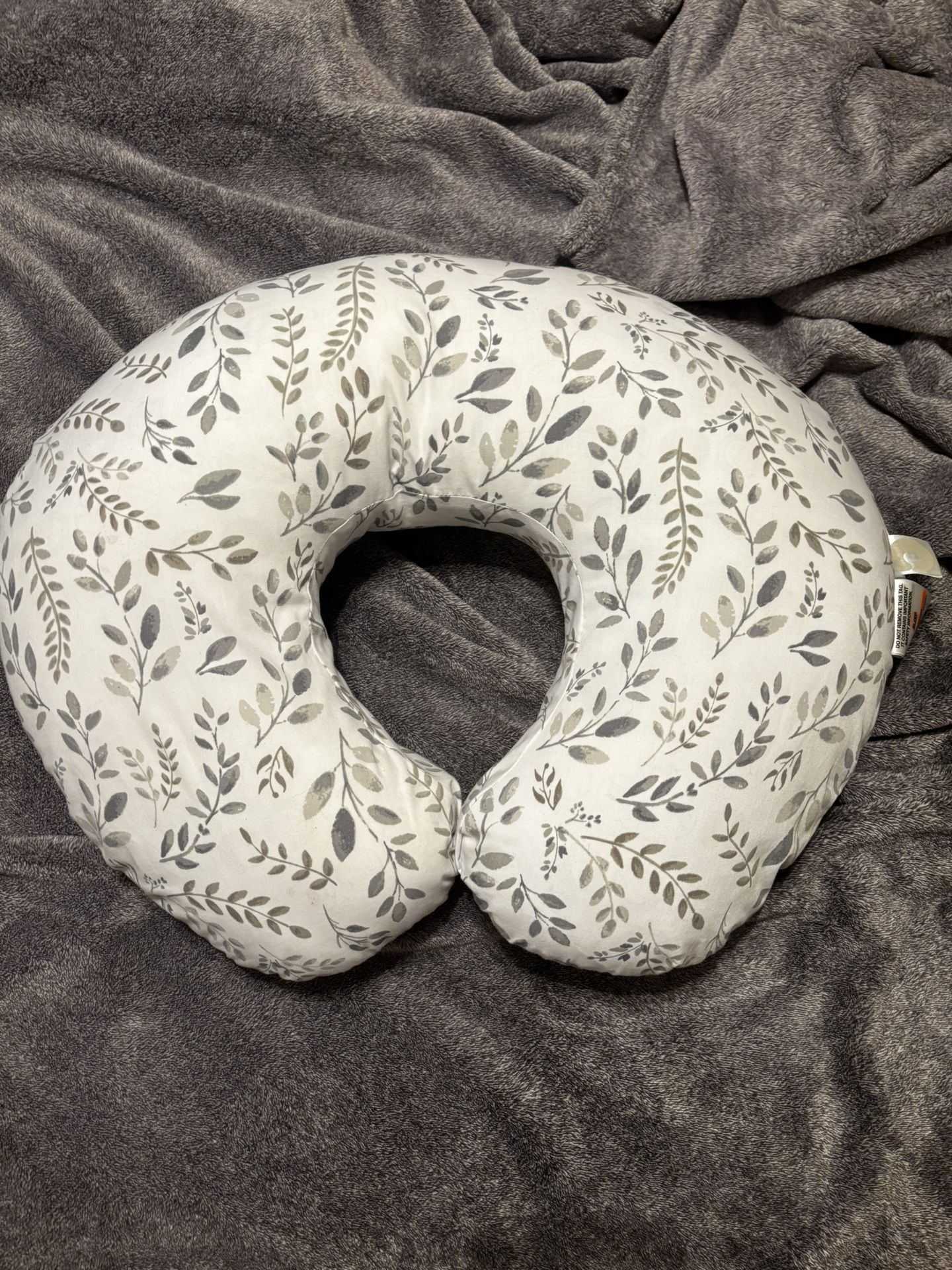 Boppy Pillow With 2 Covers