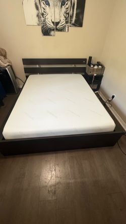 Queen bed