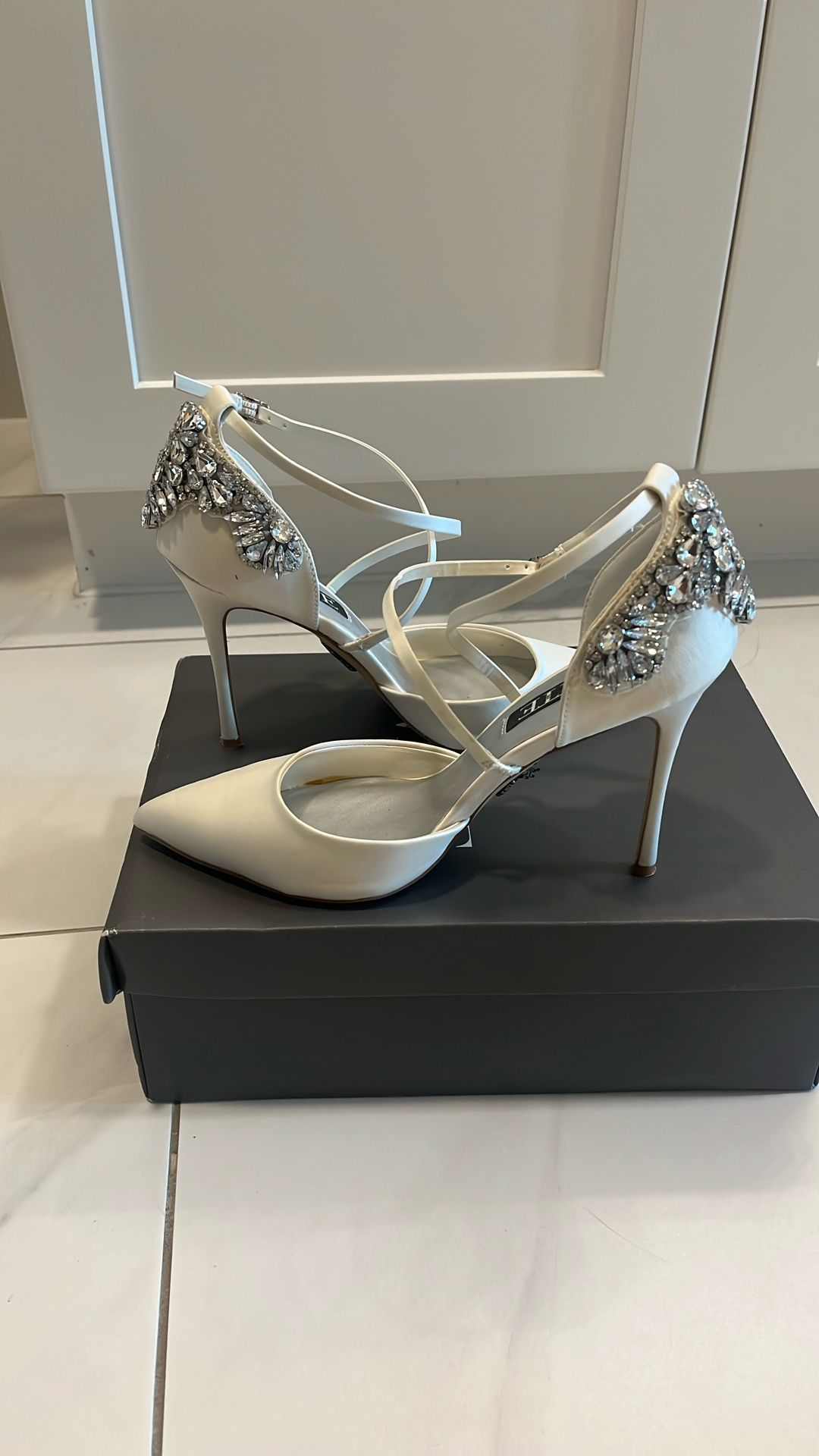 Vera Wang Shoes