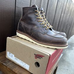 Red Wing 8883 Concrete Rough Tough Size 9.5D