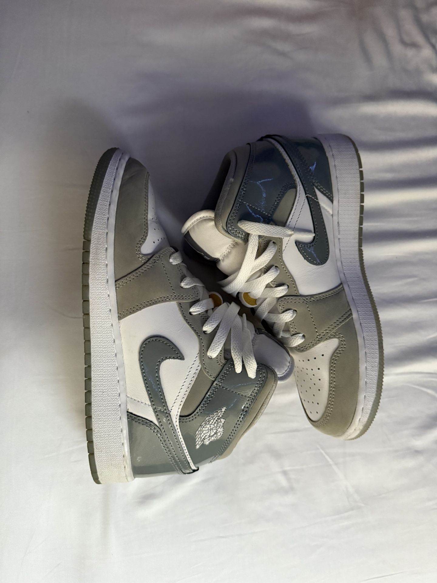 Air Jordan 1 Mid SE White Medium Grey/cool Grey