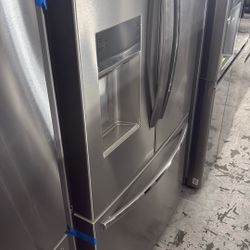 Frigidaire Refrigerator 