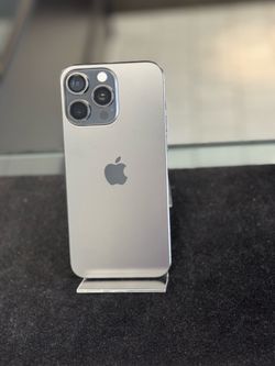 iPhone 15 Pro Max 256GB AT&T or Cricket
