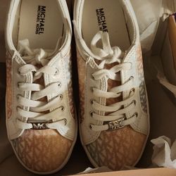 RAINBOW MICHAEL KORS S  GIRLS SHOES