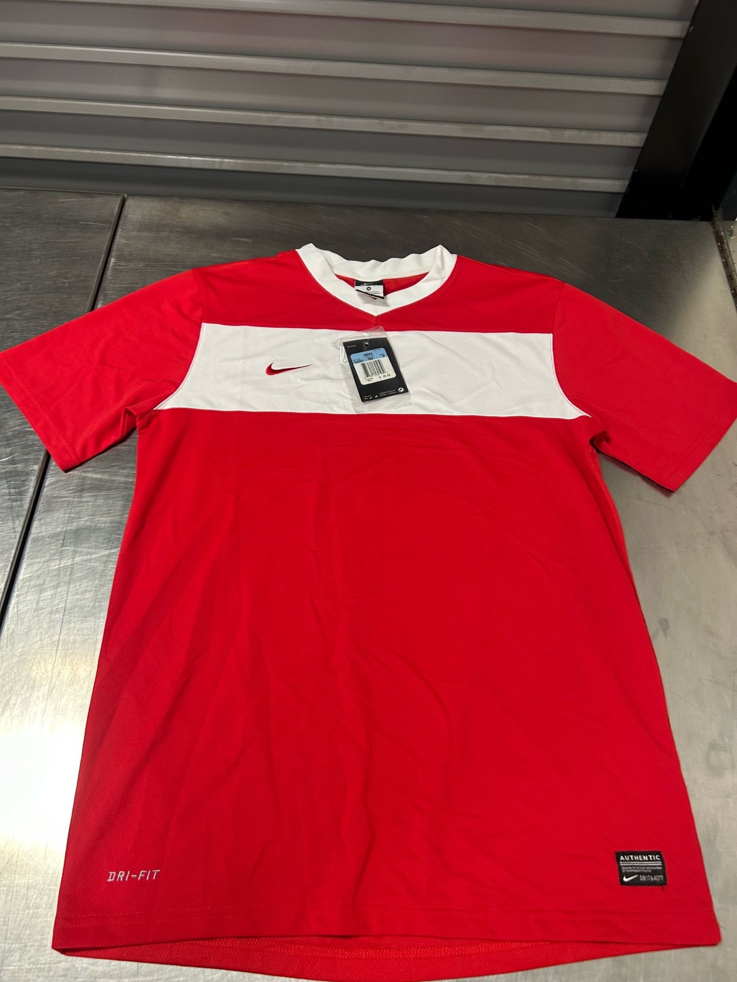 New NIKE Unite Jersey Mens Medium Shirt Red white Nike Dri Fit NWT