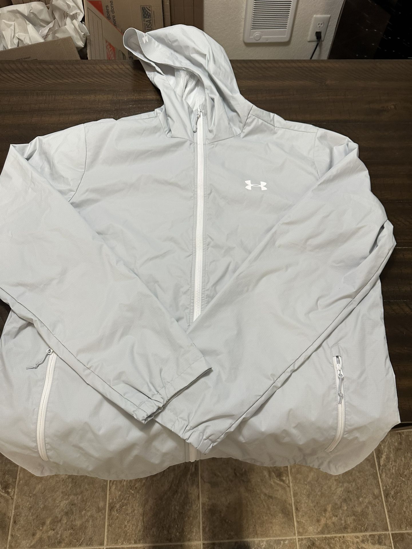Under Armor Men’s Windbreaker 