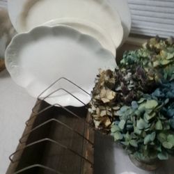 Farmhouse Plate/Dish Display Rack