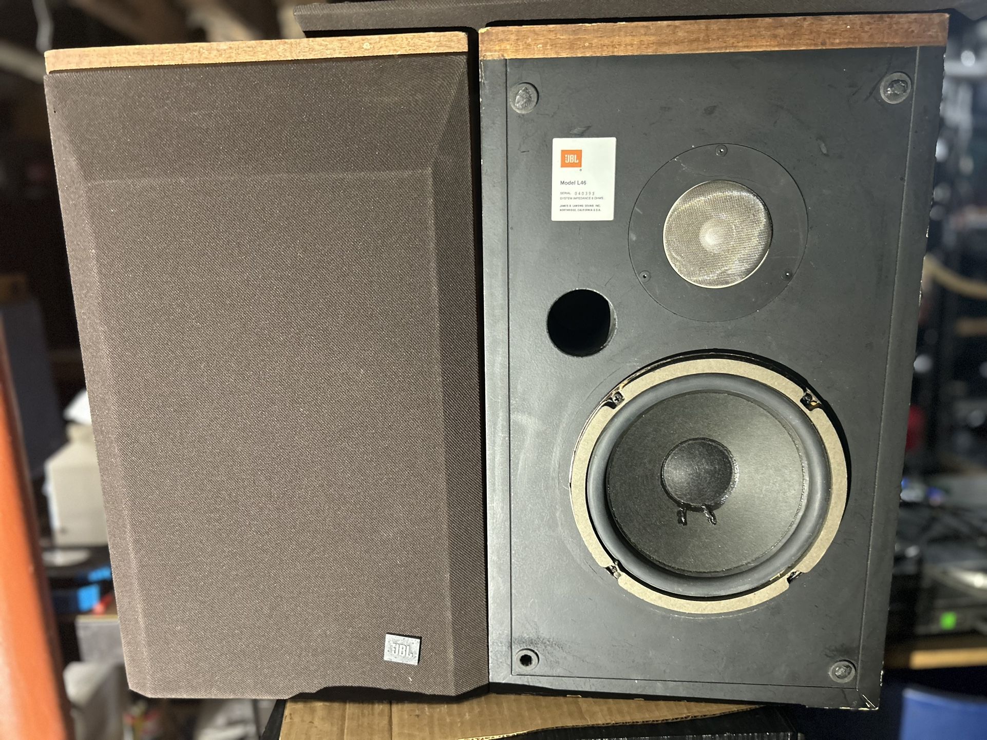 JBL L46 Speakers