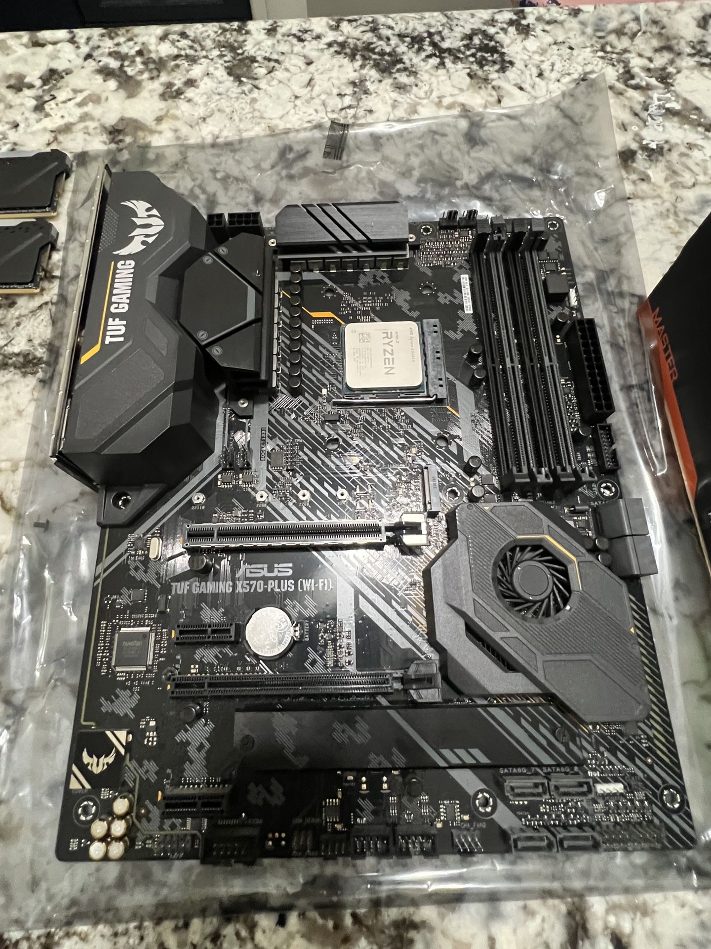 CPU AMD MB COMBO W/RAM 