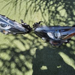 Mazda 3 Headlights