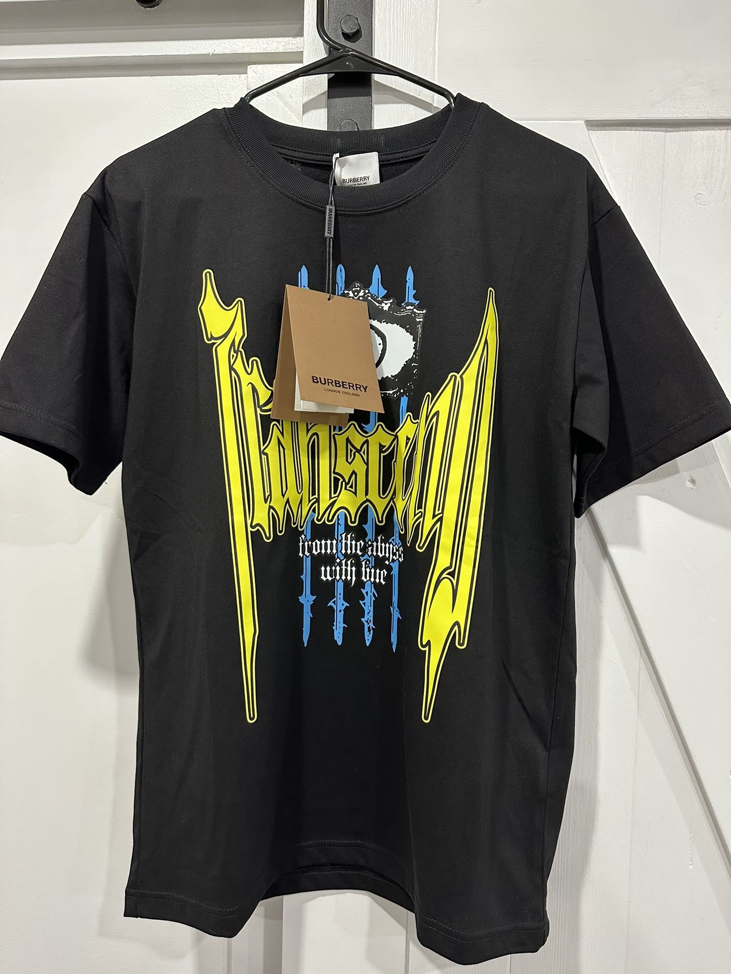 Burberry Tee 🔥🔥