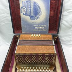 Vintage Hohner 2915 Diatonic Accordion 29 Key Pressed Wood C/F Works