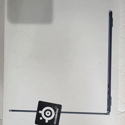 Apple MacBook M1, 13-inch 8GB RAM, 256GB