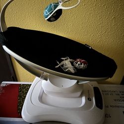 4moms mamaRoo 
