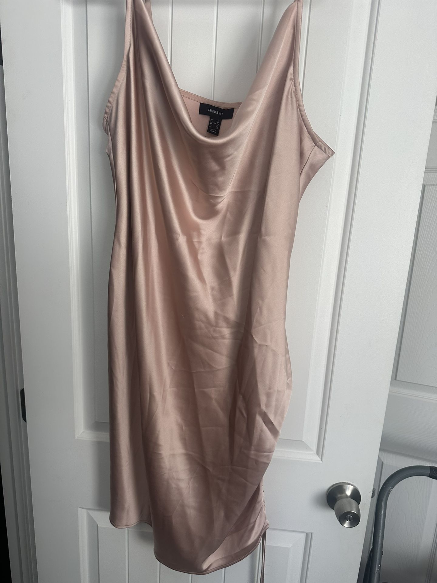 BLUSH DRESS PLUS SIZE