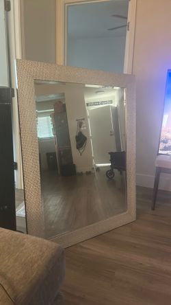 Glamorous mirror