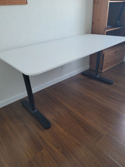 Free Ikea Desk