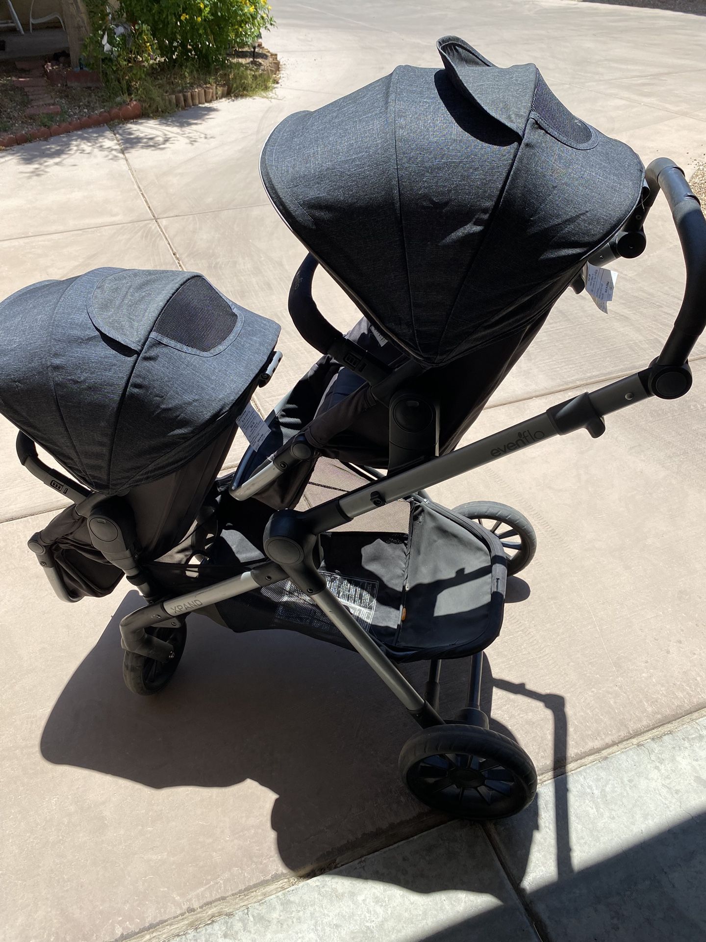 Even Flo Double Stroller