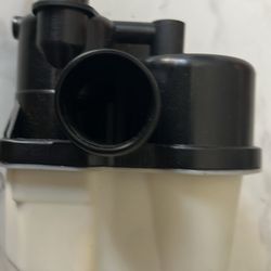 2008-20010  BMW 5 series Fuel vapor detector pump