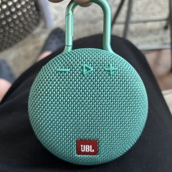 JBL Clip 3
