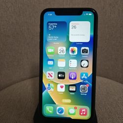 iPhone 11 black 64G unlocked for any carrier very good condition