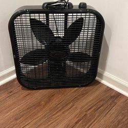 Floor Fan. Gently Used. 