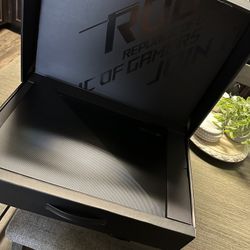 ASUS ROG Zephyrus M15 I7 2060