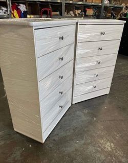 Five drawers dresser