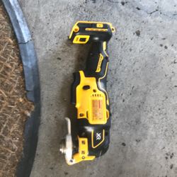 Dewalt Multi Tool XR Brushless 