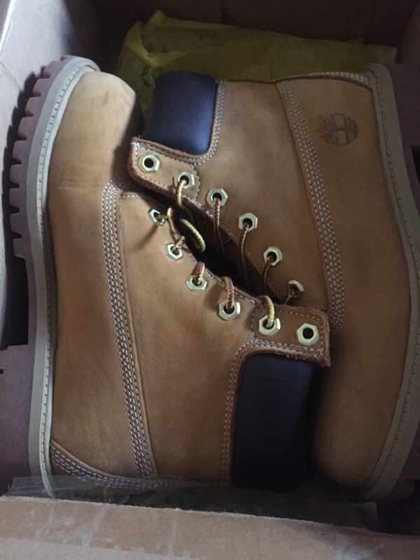 Timberlands size 4
