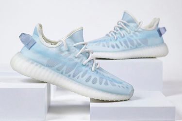 Yeezy 350 V2 Mono Ice Size 9