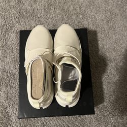 The trainer Hi by fenty 