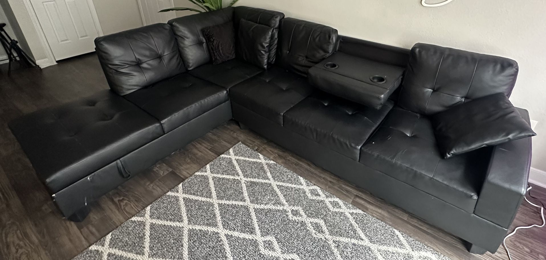 Black leather Sectional Couch/ king Size Bed