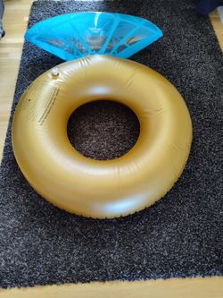 Large Inflatable Engagement Ring Float