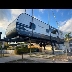Rv Trailer Casita Container Crane Shed https://offerup.com/redirect/?o=UmVsb2NhdGUubXU=